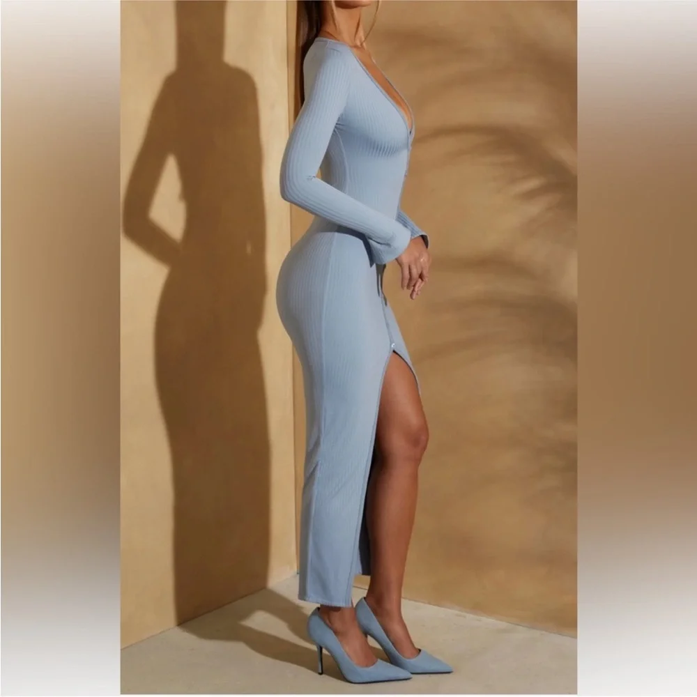 Elegant Blue Long Sleeve Dress - Picture 2 of 5